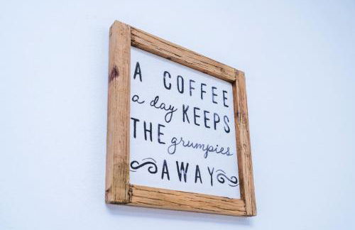 Great Location 2 Bedroom House in Nottingham, Private Garden, Fast Wi-Fi and Free Parking - Photo 12