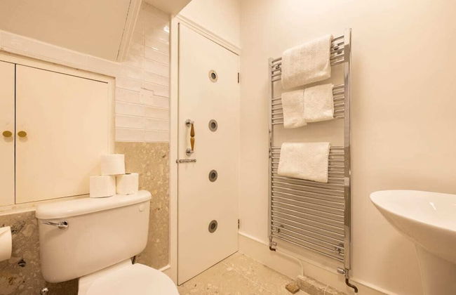 The Abinger Place - Inviting 2bdr House With Study Room & Garden - Foto 8