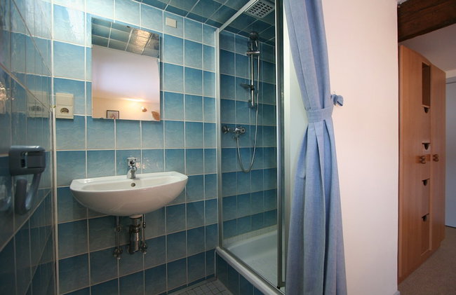 Winenne Home With Hot Tub - Photo 22