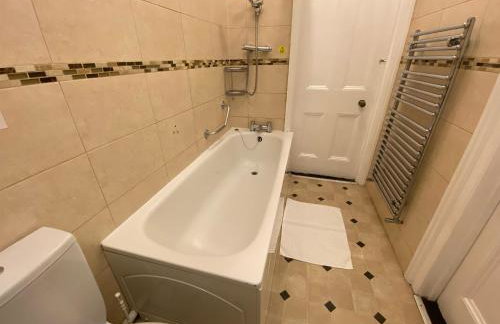 The Green Light House Studio 24 - Free Private Parking - Foto 29