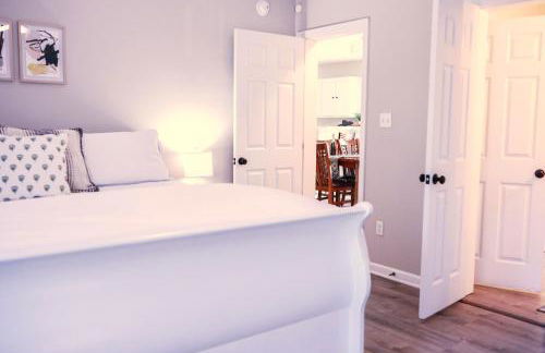 Sleeps 12! 5 BDRM-2 Kings,3 Queens-Deck & Patio-Mins to PI & Beaufort - Foto 36