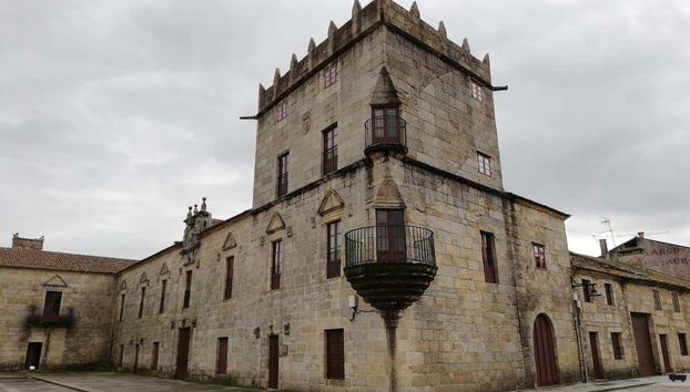 Vous découvrirez le patrimoine monumental des Rías Baixas