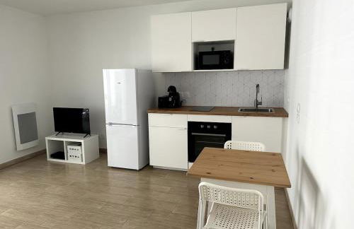 Studio Récent Prés d'Arènes Terrasse Wifi parking privé - Foto 7