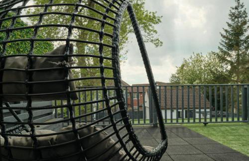 Modern Spacious House - Sleeps 16, Free Parking, Sun Terrace - Foto 41