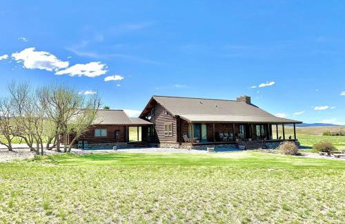 Intimate Off-Grid Cabin with Fire Pit and Mountain Views in Montana - Foto 43