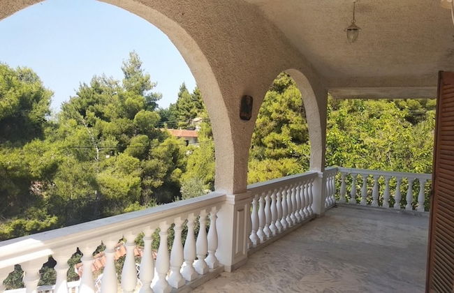 Enjoy Seclusion at Peaceful Mountain Apartment - Foto 3