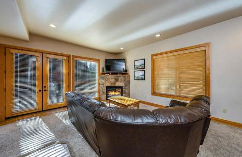 Sierra Pines Villa Deck Jetted Tub Game Rm - Photo 20