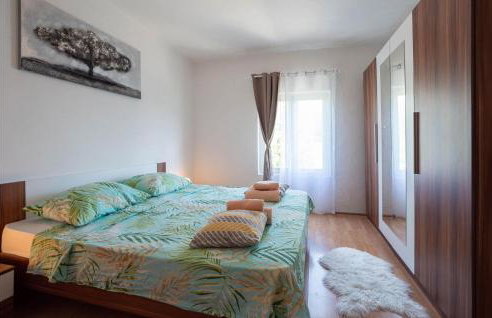 Cozy Home In Srinjine - Photo 19