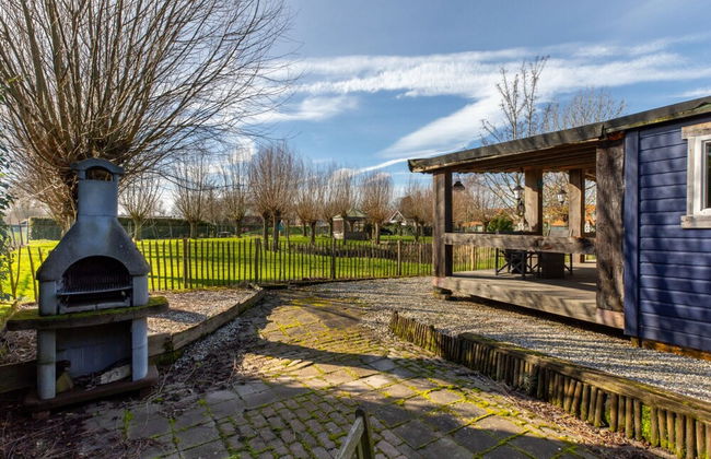 Romantic Holiday Home With Garden - Foto 11