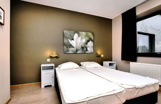 Unique Holiday Home with Pool near Park & Ski Area - Photo 3