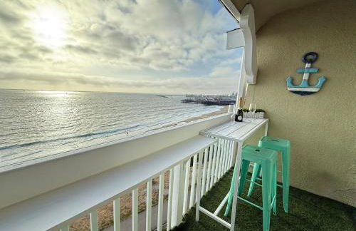 Redondo Oceanfront Gem 2BR BA Balcony & Parking 335 - Foto 34