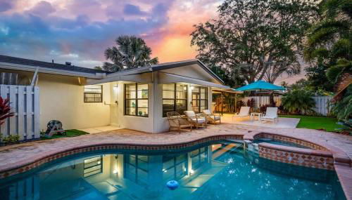 Tropical Getaway - Heated Pool & Patio Retreat - Foto 4