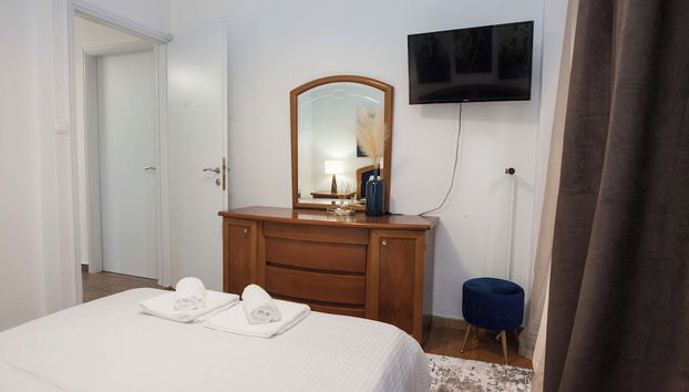 Stylish Renovated 2 Bd Apt in Exarcheia - Foto 3, Habitación