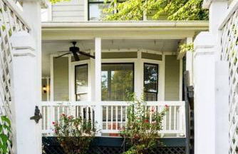 Southern Charm Downtown, Walk to Farmers Market & - Foto 1