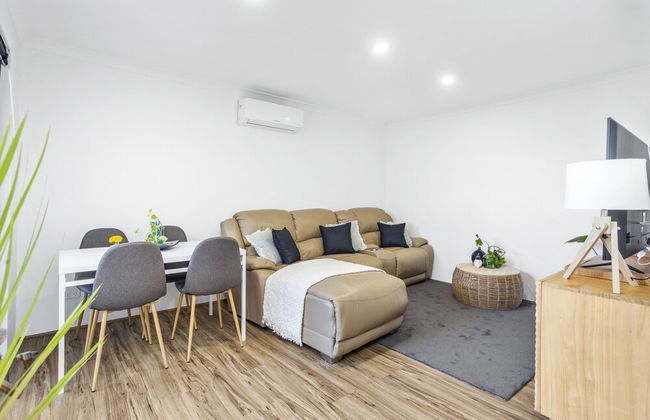 Perth Airport Hideaway - Photo 14