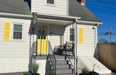 Patty's Place - Private and Convenient EV-Friendly Apartment near Downtown - Foto 21