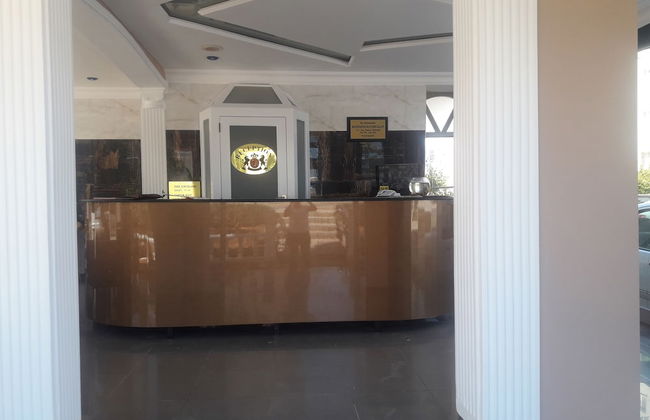 Jasmin Court Apart Otel - Photo 2