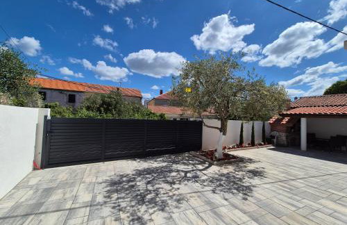 Apartment Bailando - Private Parking & Grill - Foto 40