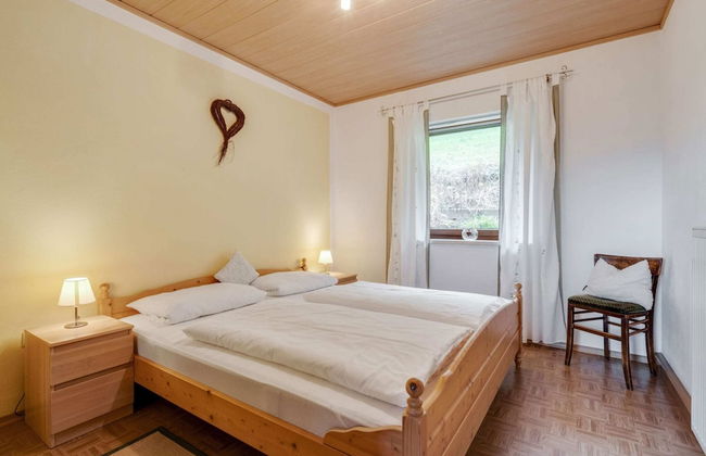 Beautiful Holiday Home in Viechtach With Views - Photo 10