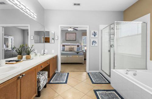 Lux 6BrVilla -Pool&ResortAmenities -10mins to Parks - Foto 16