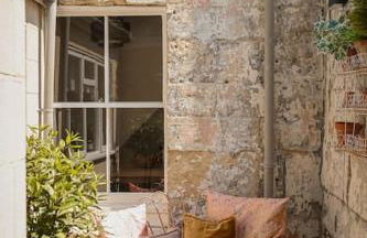 Primrose Cottage - Two Bed Cottage with Private Courtyard & Nearby Parking - Foto 1