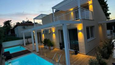 Seaside Pool Villas by BookVillaEU - Foto 4, sunbed