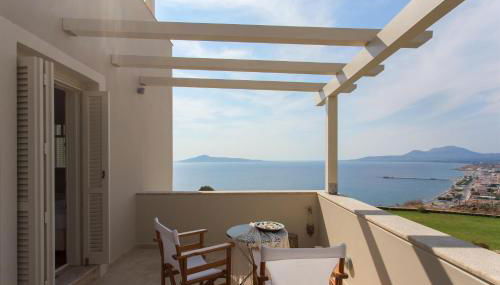 Villa Itis Luxury Suite with Balcony, Panoramic View & Jacuzzi - Foto 2, Garden view