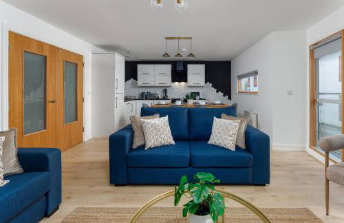 Flatzy - Prime City Apartment with Free Parking & Ping Pong Table - Foto 33