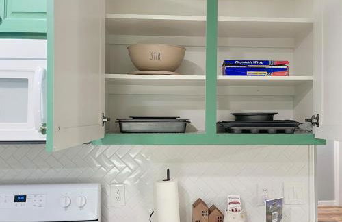 OKC Casita - Private Hot Tub, Fenced Yard, Mins to Top Spots, Pet friendly - Foto 4