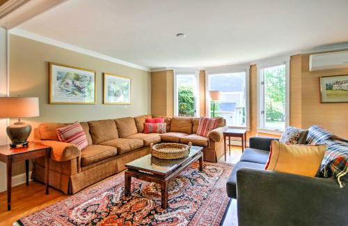 Large Kennebunk Home, Walk to Beach Less Than 2 Mi to Town - Foto 6