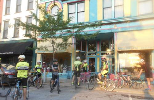 Charming Escape - Private Hot Tub! - Foto 27