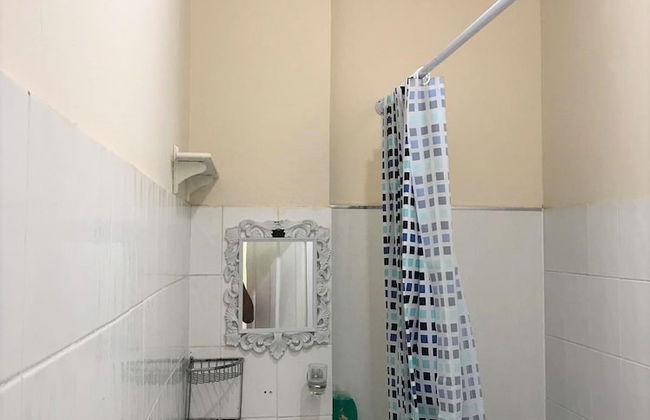 5 Bedroom House For Large Group - Photo 19