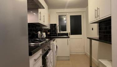 Nice Apartment in London Easy Access to Centre - only 15 minutes - Foto 3