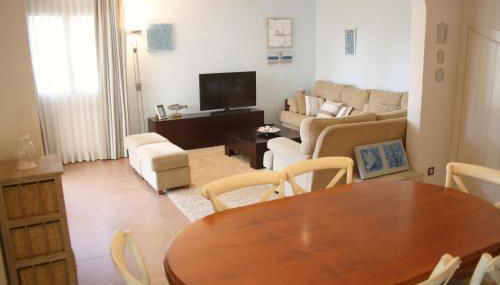 Beautiful seafront house - Photo 4