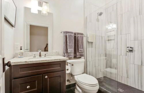 The Burgundy House #1 Steps to the French Quarter - Foto 18