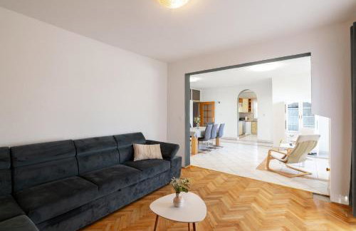 House Rose with Garden and Pool - Foto 22