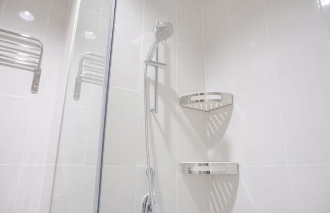 Beautiful And Cozy 2Br Samara Suites Apartment - Foto 14