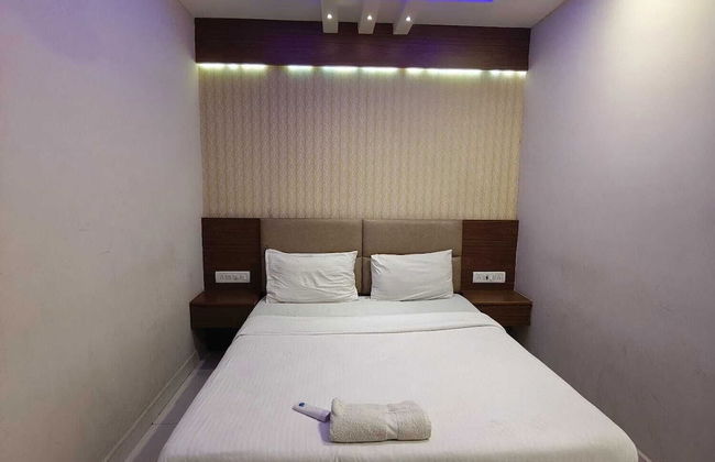 Smart Home Service Apart by Stayz Royale - Photo 9