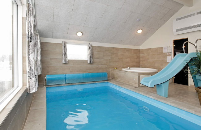 Pleasant Holiday Home in Vaggerlose near Sea - Photo 5