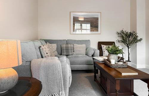 Oakstone House - Photo 4