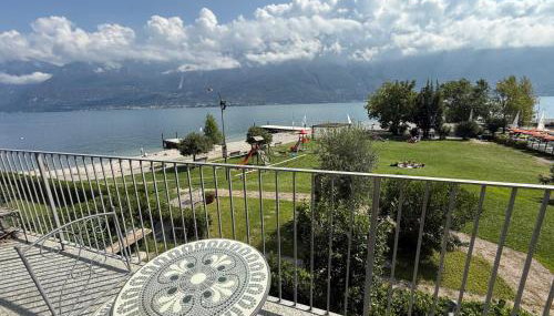 Campione Giulia Exclusive Lakefront apartment by Gardadomusmea - Foto 1