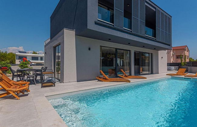Luxury Contemporary Villa in Vodice With Pool, Sauna and Hot Tub - Foto 38