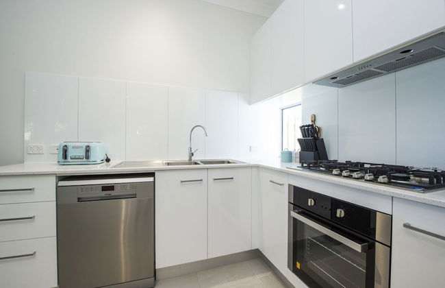 Magnetic Daze - Photo 12