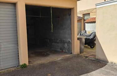 Superbe studio rénové proche Métro avec garage - Foto 12