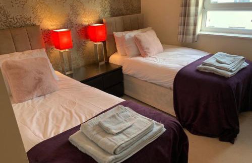 Stylish Apartment Sleeps 6, 2 Bed, 2 Bath, Free Parking & WIFI, Nr NEC & Uni - Foto 10