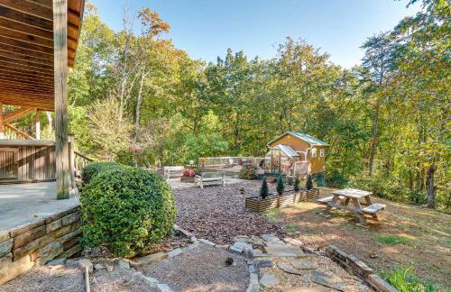 Family Getaway Georgia Cabin with Outdoor Hot Tub - Foto 2