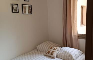 Uzès centre à 2 min - piscine - clim - parking - Foto 7