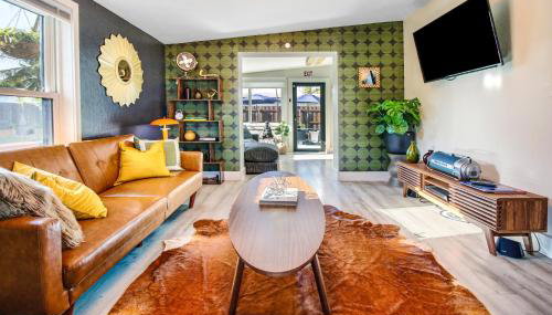 Private Heated Pool Oasis Pet-Friendly Retreat Short or long Stays Sleeps 2-8 Ppl - Foto 2