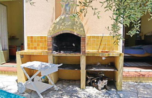 Lovely Home In Spéracèdes With Wifi - Foto 14