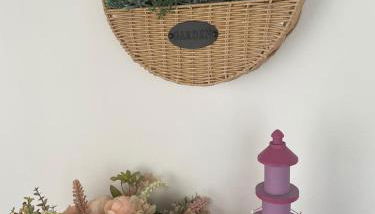 House In The Valley - Photo 2